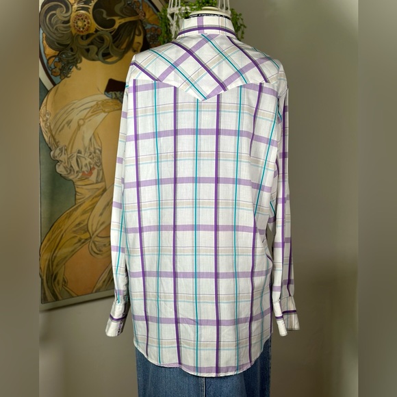 Vintage Wrangler long sleeve pearl snap button down western shirt. - Picture 4 of 11